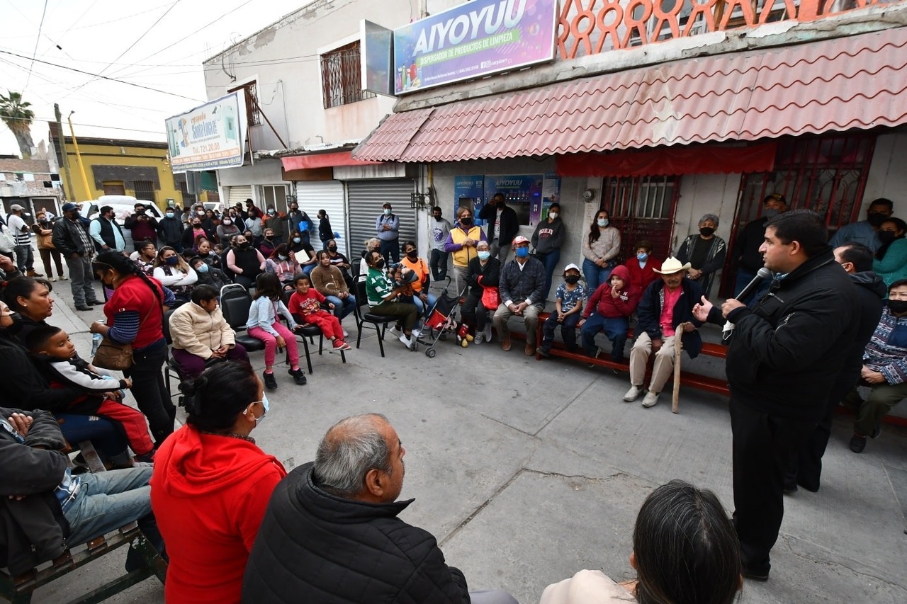 Fue en febrero del 2024 cuando el alcalde sostuvo un encuentro con los locatarios.