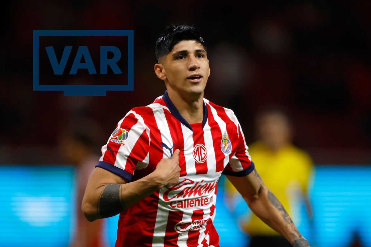 Chivas exige audios del VAR tras gol invalidado de Alan Pulido contra Toluca