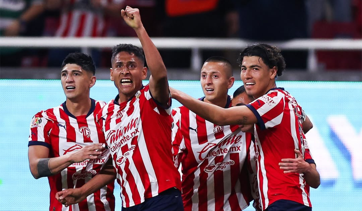 Chivas logra una victoria contundente sobre Pachuca en el estadio Akron