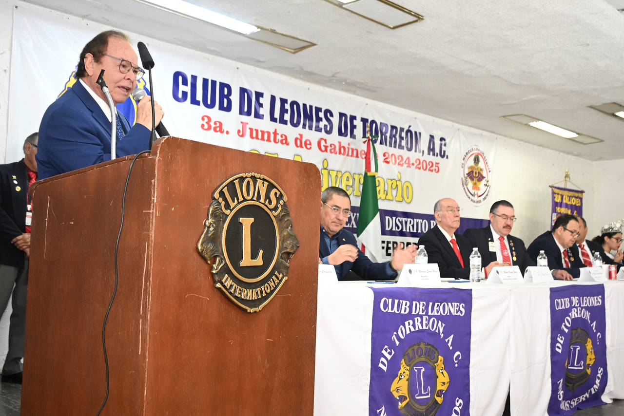 Ayer 250 socios del Club de Leones de toda la República Mexicana acudieron a su Junta de Gabinete.