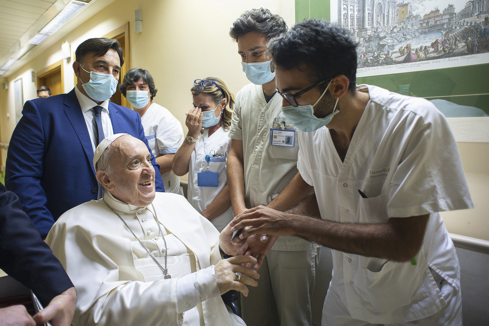 Papa Francisco muestra leve mejoría, ¿Qué reveló el estudio realizado?