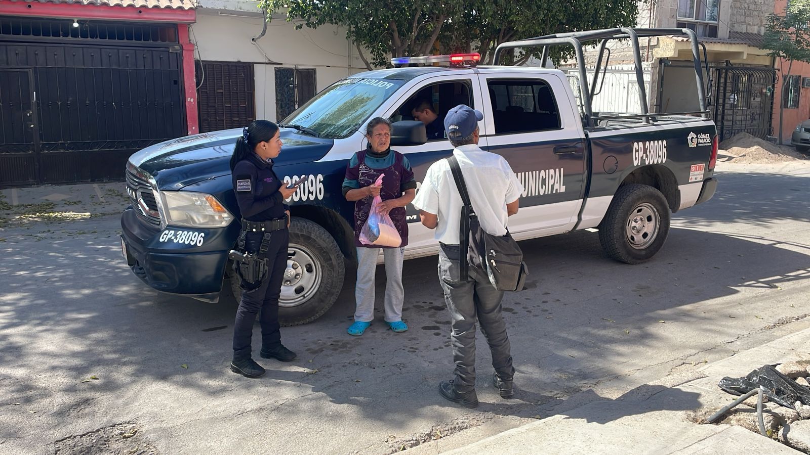 Seguridad Pública de Gómez Palacio brinda acompañamiento y orientación a los ciudadanos