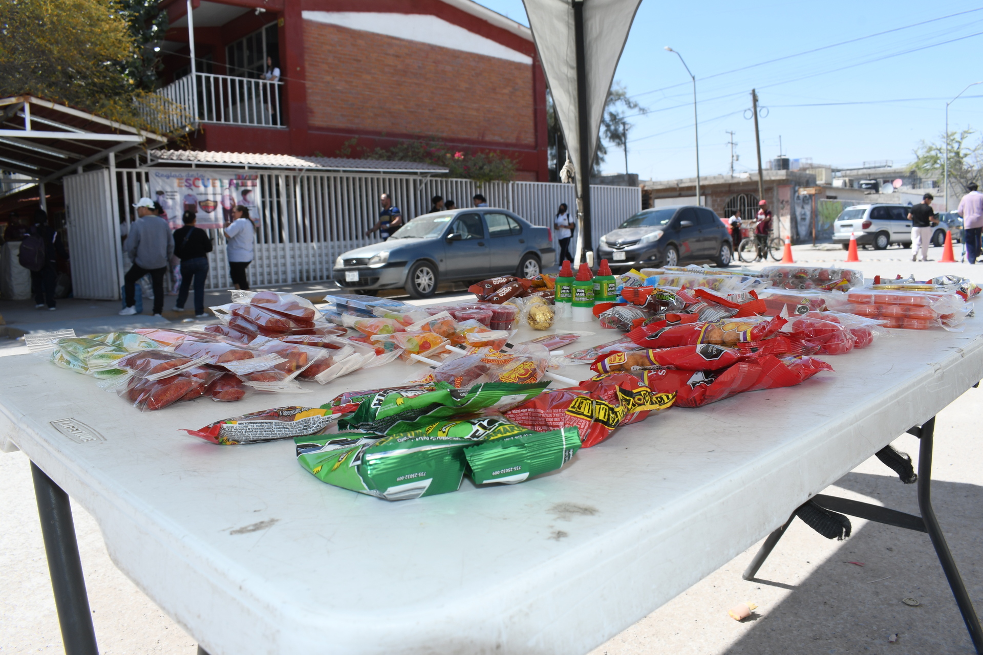 Buscan incluir a vendedores en estrategia contra comida chatarra, se debe fomentar vida saludable