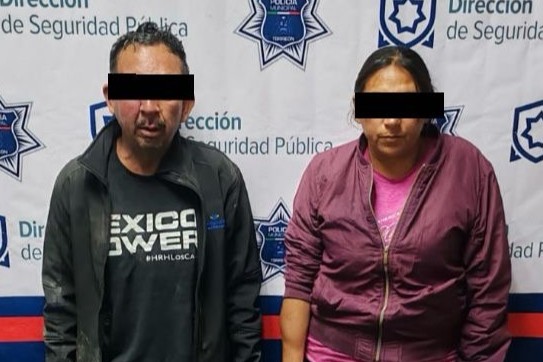 Pareja asalta Oxxo de Gómez Palacio y los detienen en Torreón