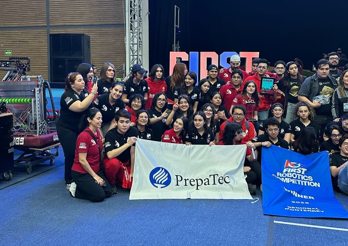 Equipo de robótica de PrepaTec-Peñoles reafirma boleto al mundial FIRST 2025