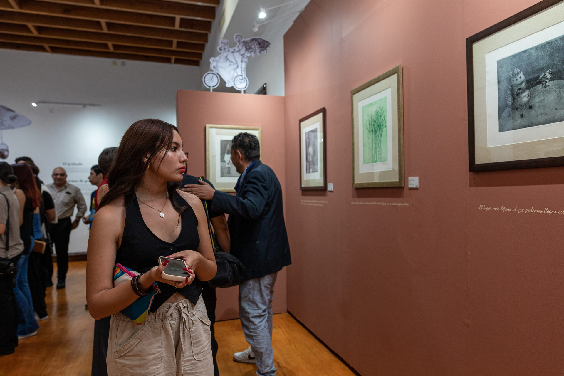 Taller de grabado en relieve y estampación en el Museo de los Metales