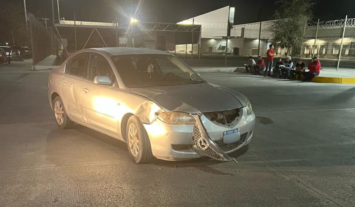 Motociclista resulta lesionado en choque contra automóvil en Gómez Palacio