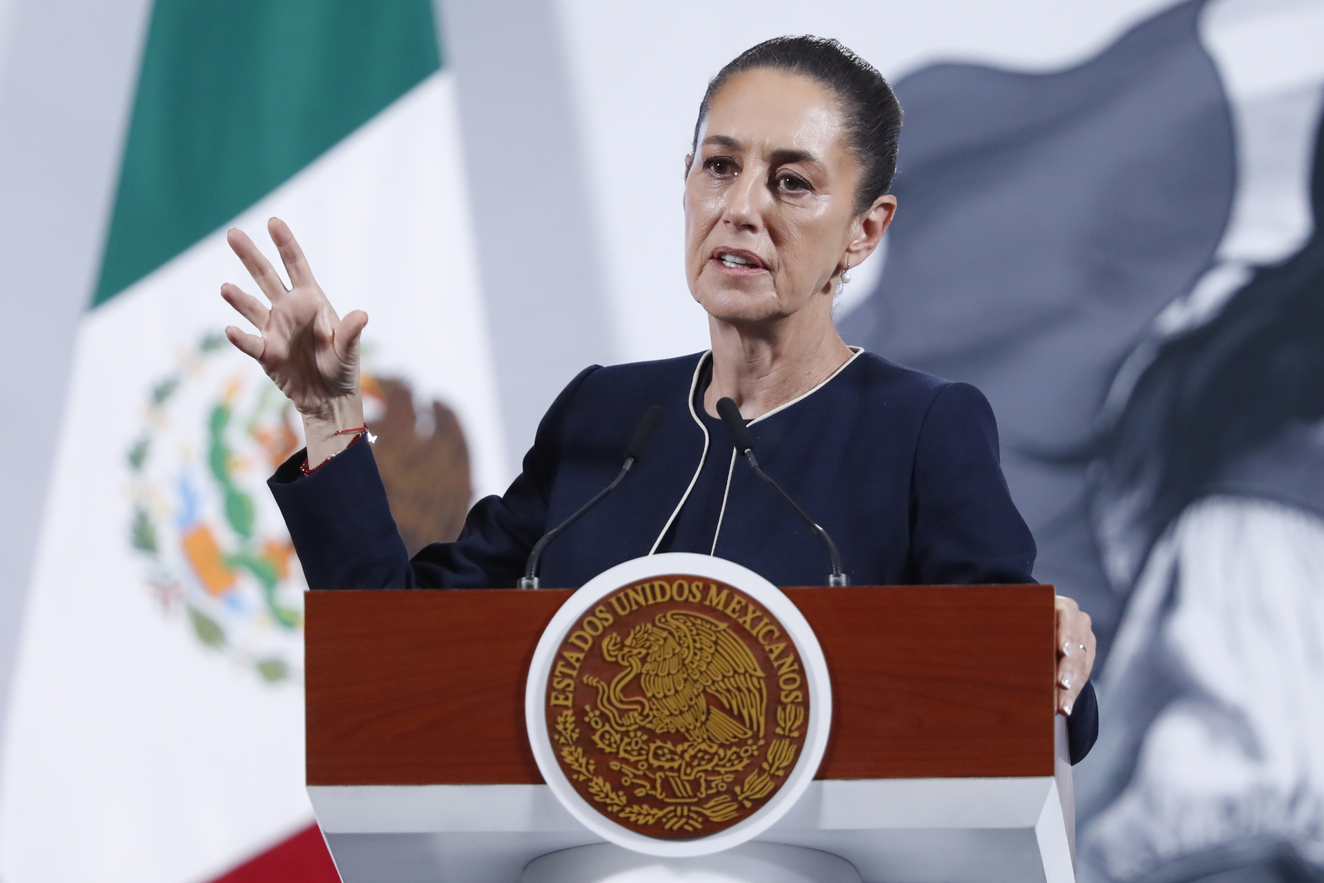 Sheinbaum reitera que Estados Unidos 'no debería' imponer aranceles ya que México no aplica tarifas