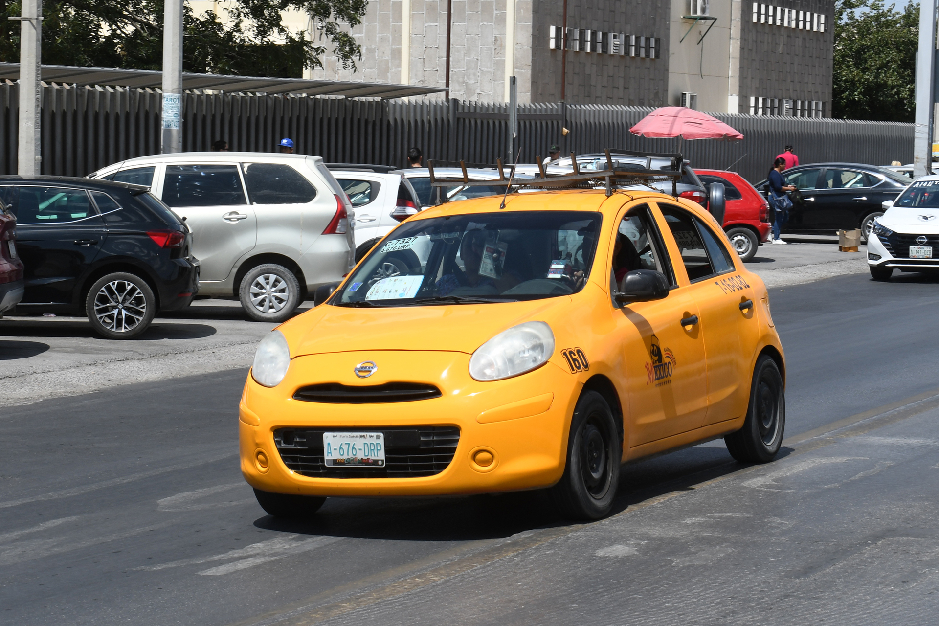 Capacitan a taxistas para que puedan dar una cara amable a los visitantes de Torreón