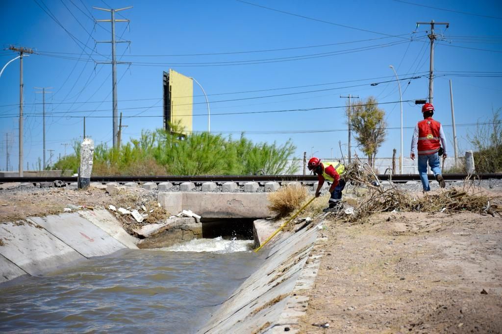 Aléjate de los canales de riego en Gómez Palacio; Protección Civil implementa operativo