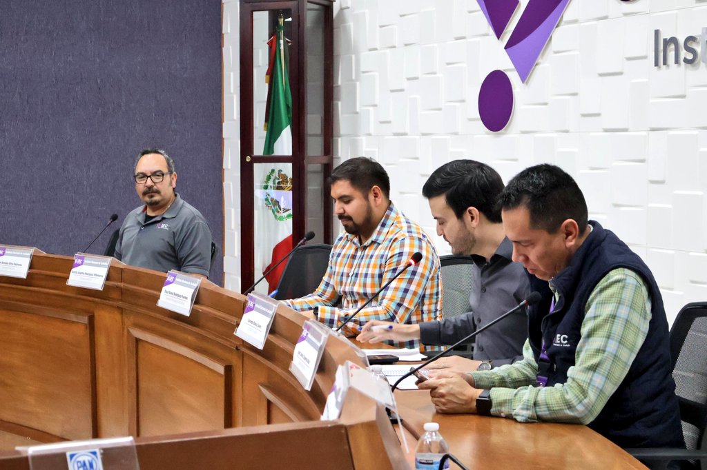 Revisa IEC finanzas de asociaciones políticas