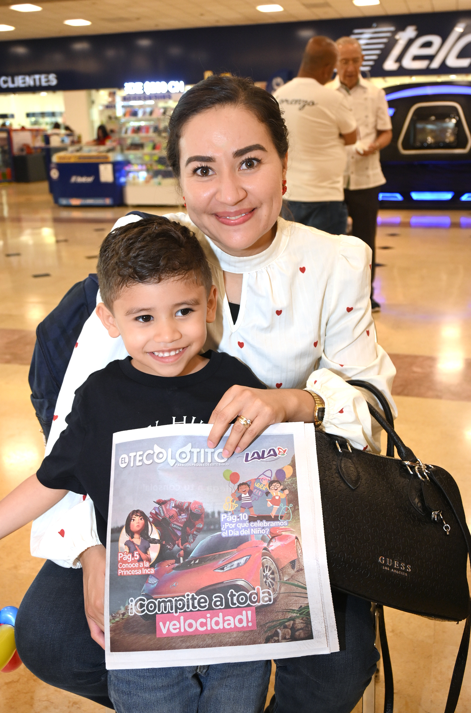 Yuridia González e Ian González.