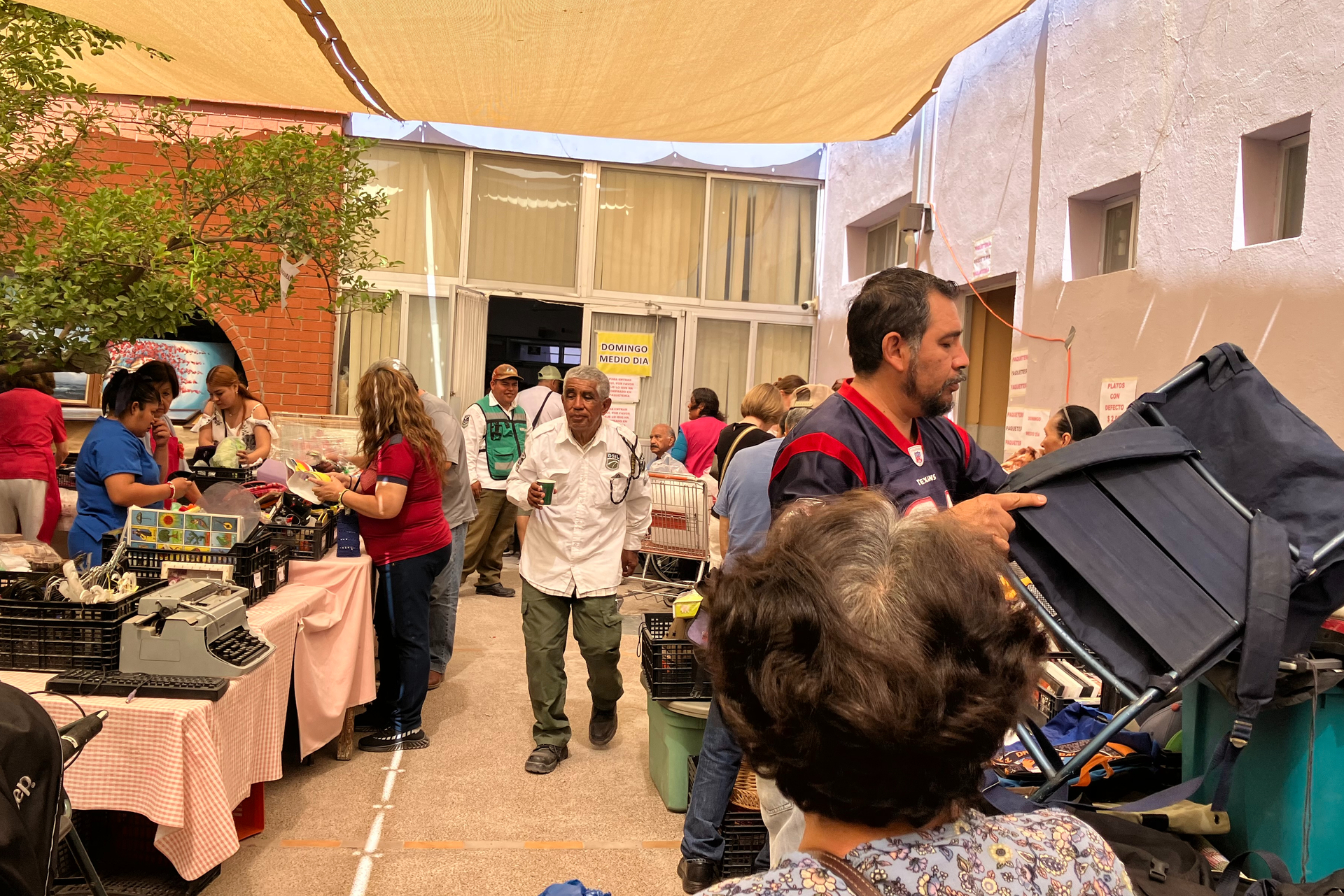 Casa del Anciano abre sus puertas de bazar en apoyo a 100 adultos mayores