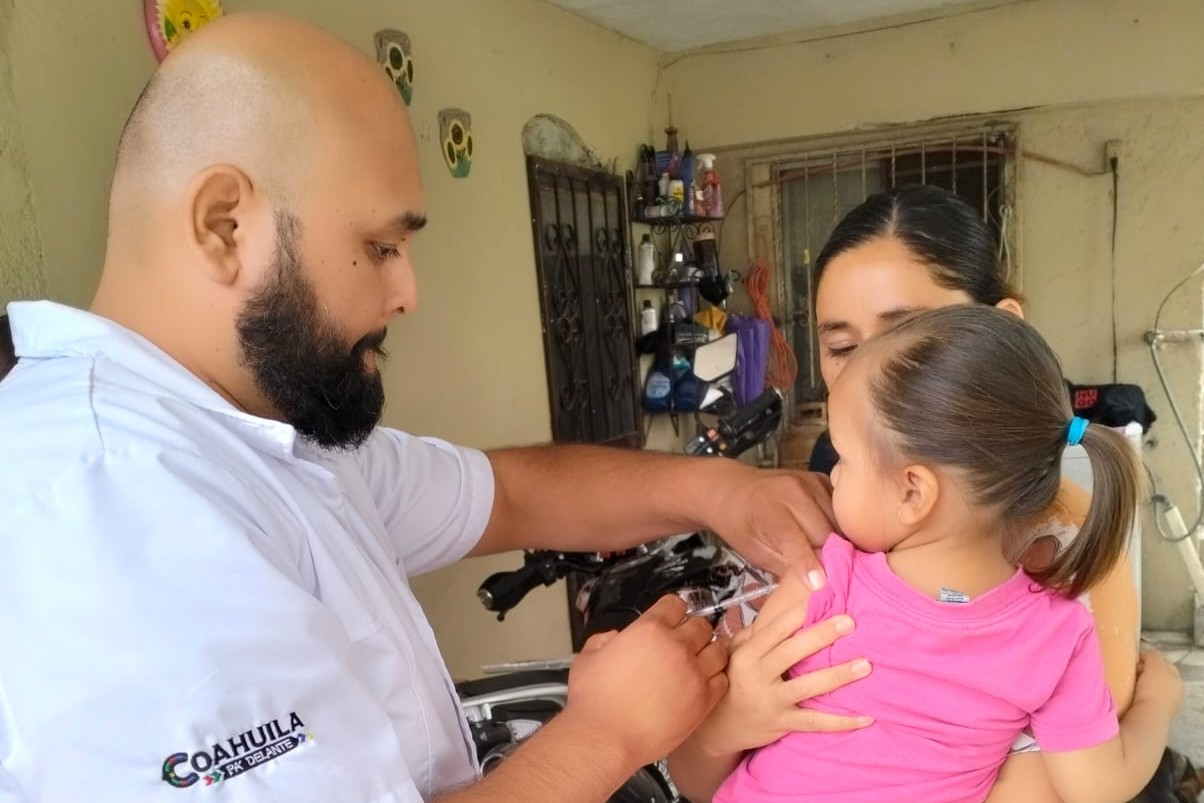 Termina Semana Nacional de Vacunación aplicando vacunas casa por casa en la Región Norte