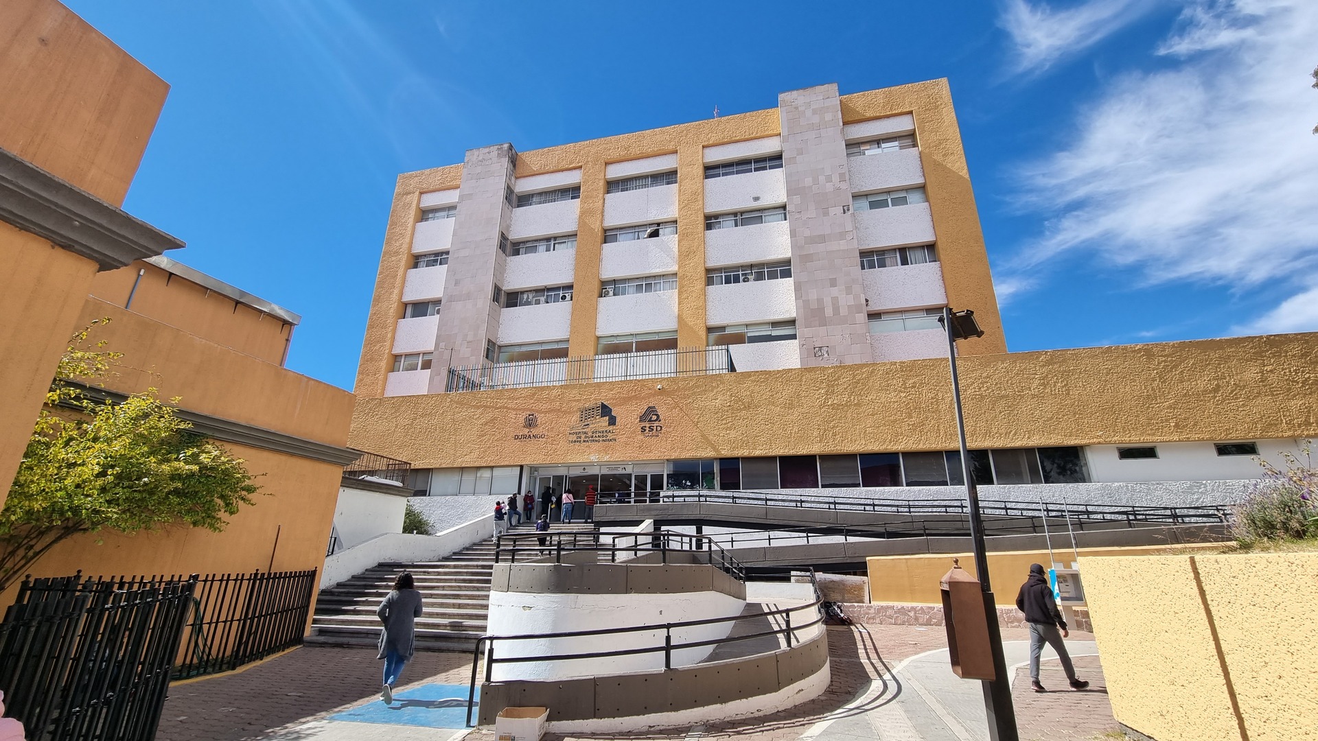 Muere menor de 11 años tras caer de la camioneta de su padre en Cuencamé