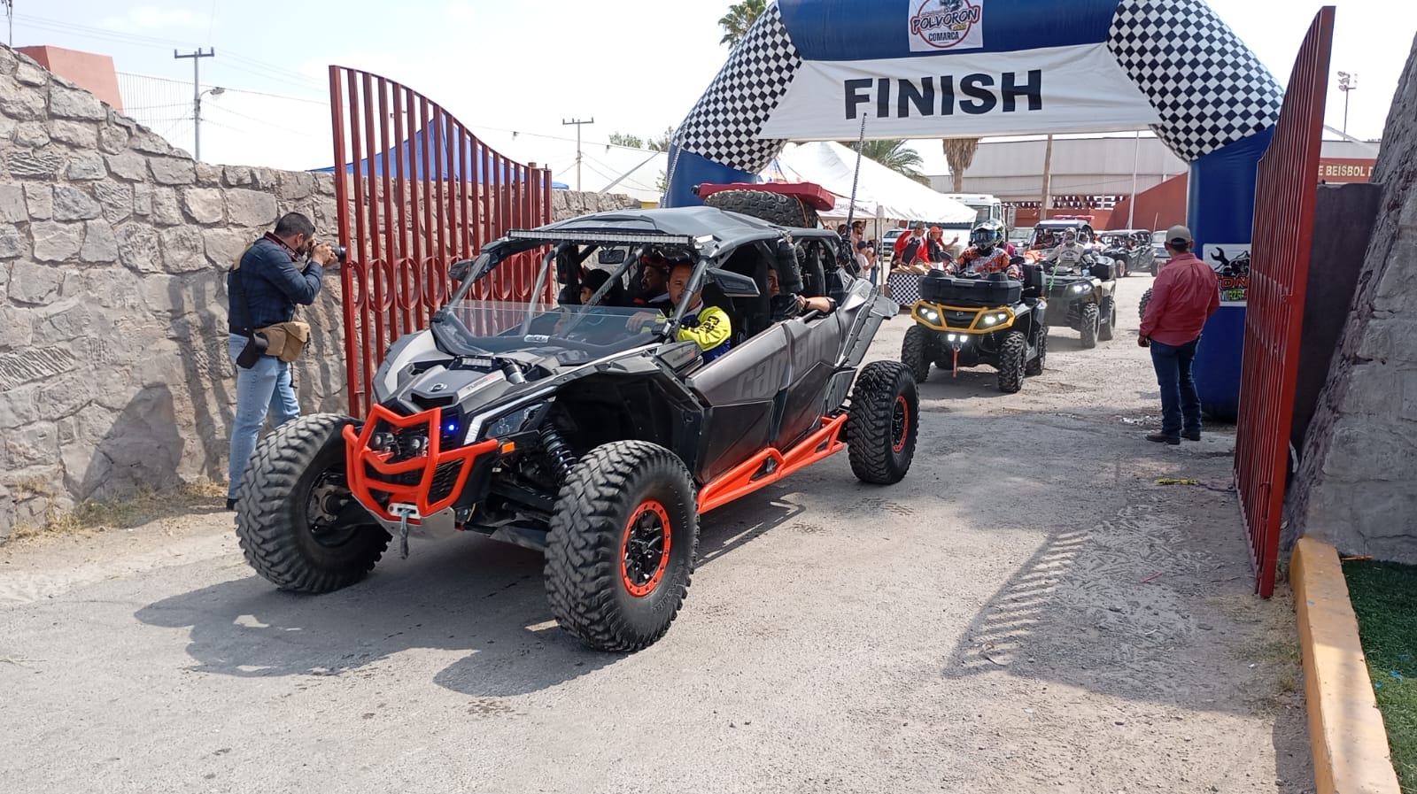 El fin de semana se realizó una edición más de la carrera 'Polvorón' en San Pedro