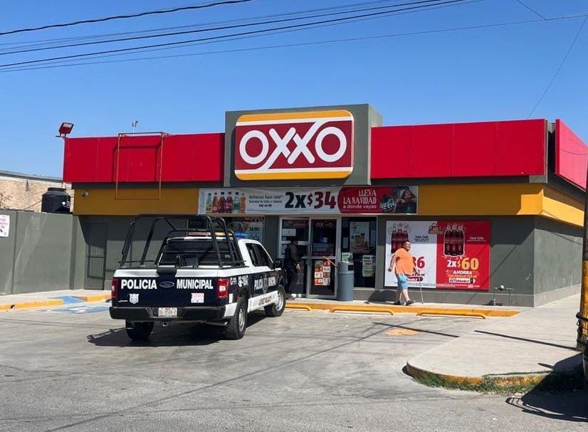 Asaltan tienda de conveniencia en la colonia Miravalle de Gómez Palacio