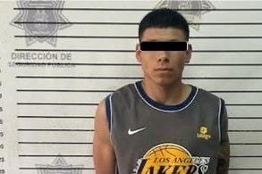 Detienen a un masculino por robo con violencia en Saltillo