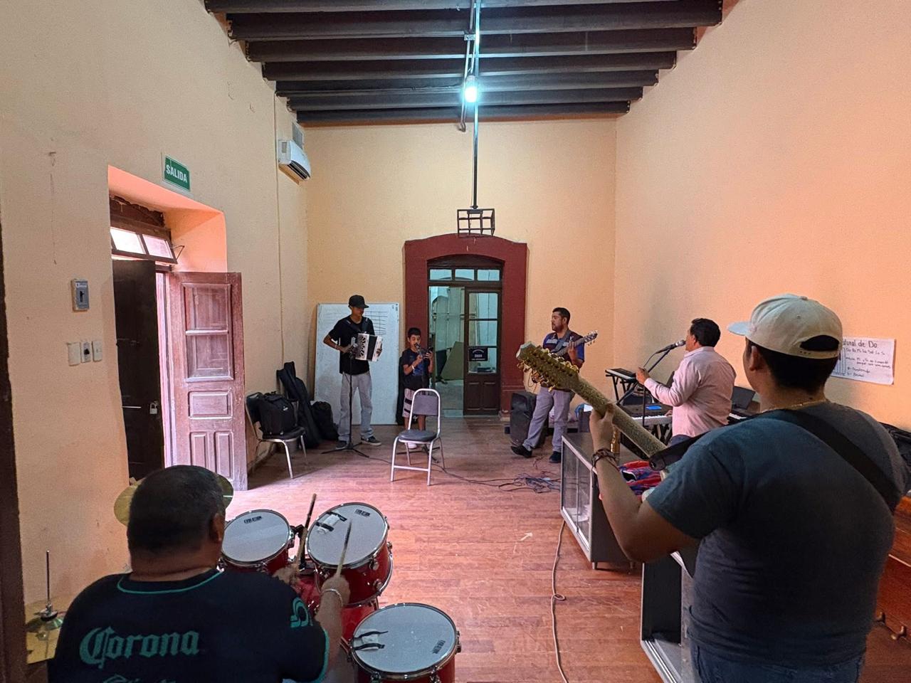 Con regalos y música festejarán a las madres del municipio de Viesca