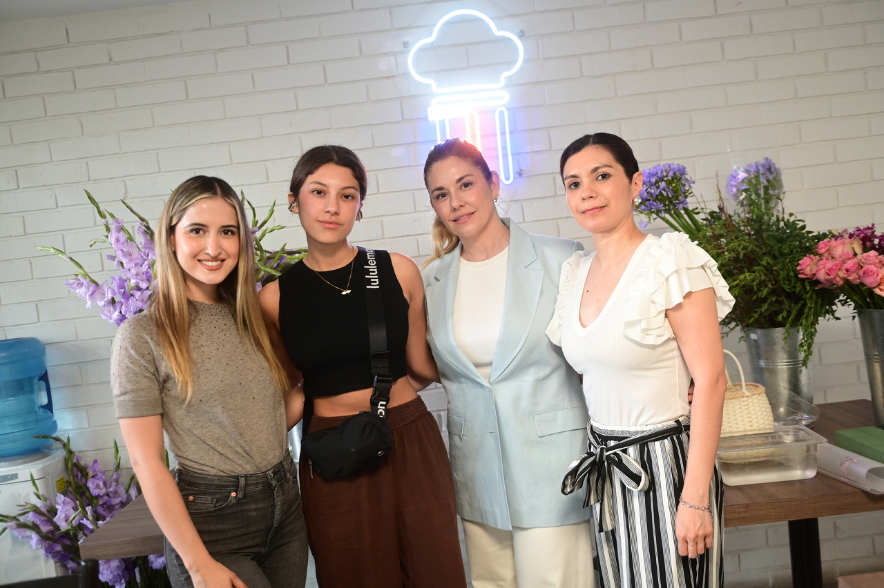 Andrea Bálderas, Renata Urbina, Cristy Padilla y Arlette Sifuentes.