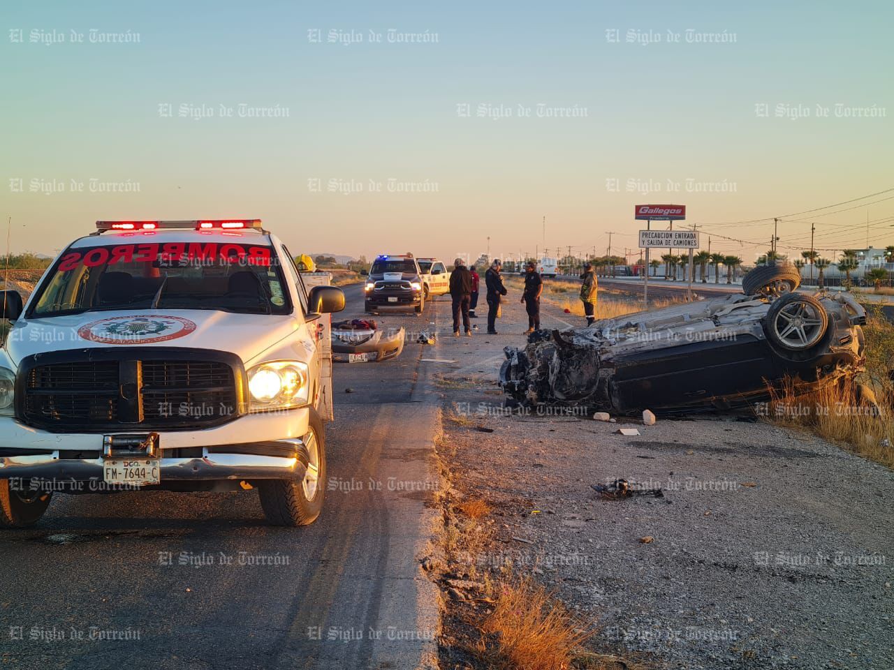 Mueren dos hombre tras fatal volcadura en Gómez Palacio, salieron disparados del vehículo