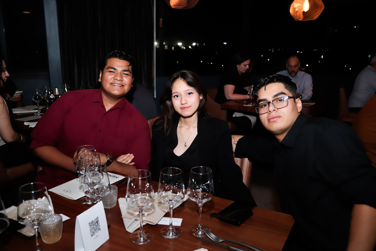 Cesar Alvarado, Angelica Carrillo y Leonardo Gámez.