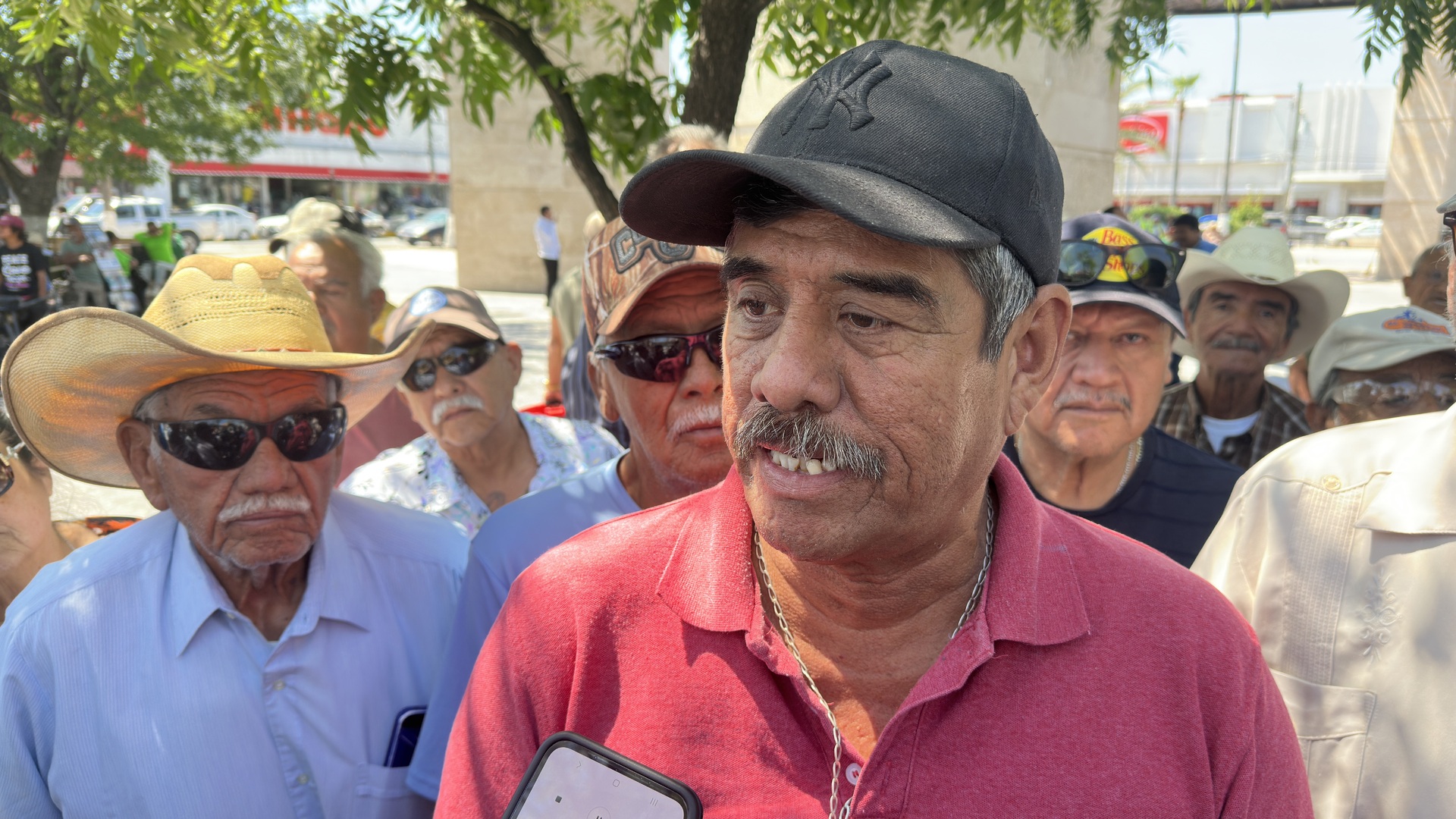Pedirán ex obreros de AHMSA apoyo a Manolo Jiménez