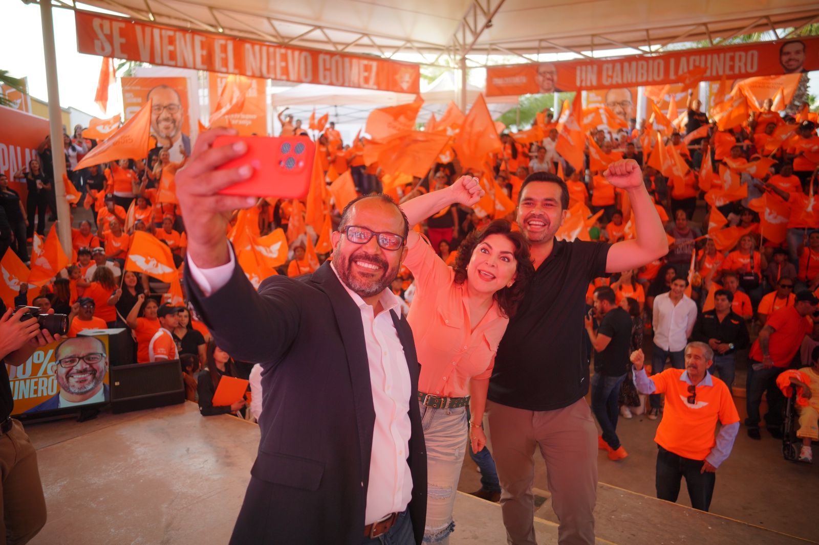 Omar Castañeda presenta su Plan de Gobierno; fue acompañado por Máynez y Ortega