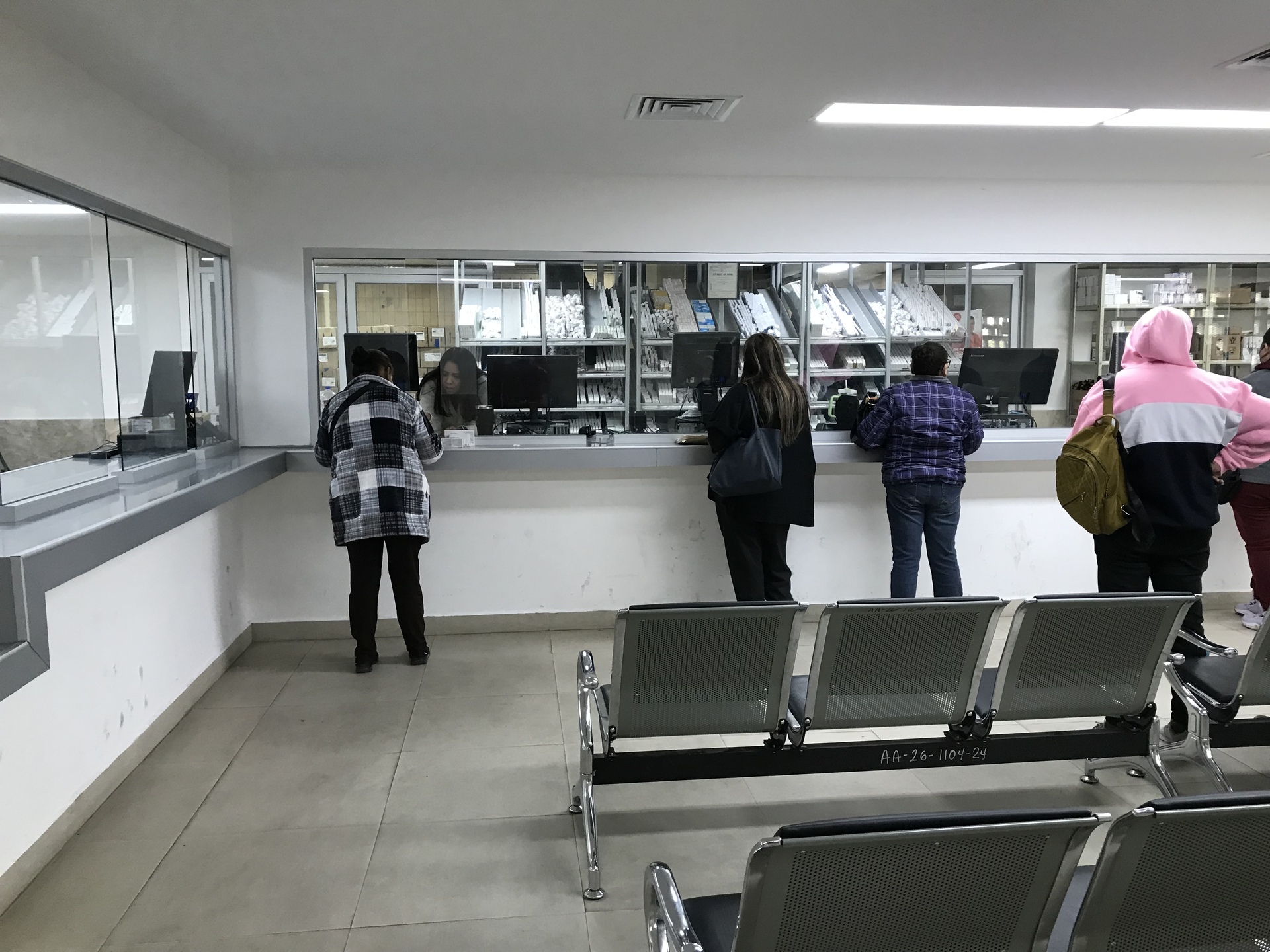 Invierten más de 5 mdp en rehabilitación de farmacias del IMSS