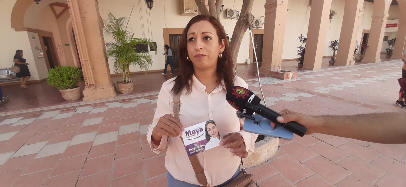Candidata del PES en Lerdo recicla propaganda del 2016, denuncia excolaboradora