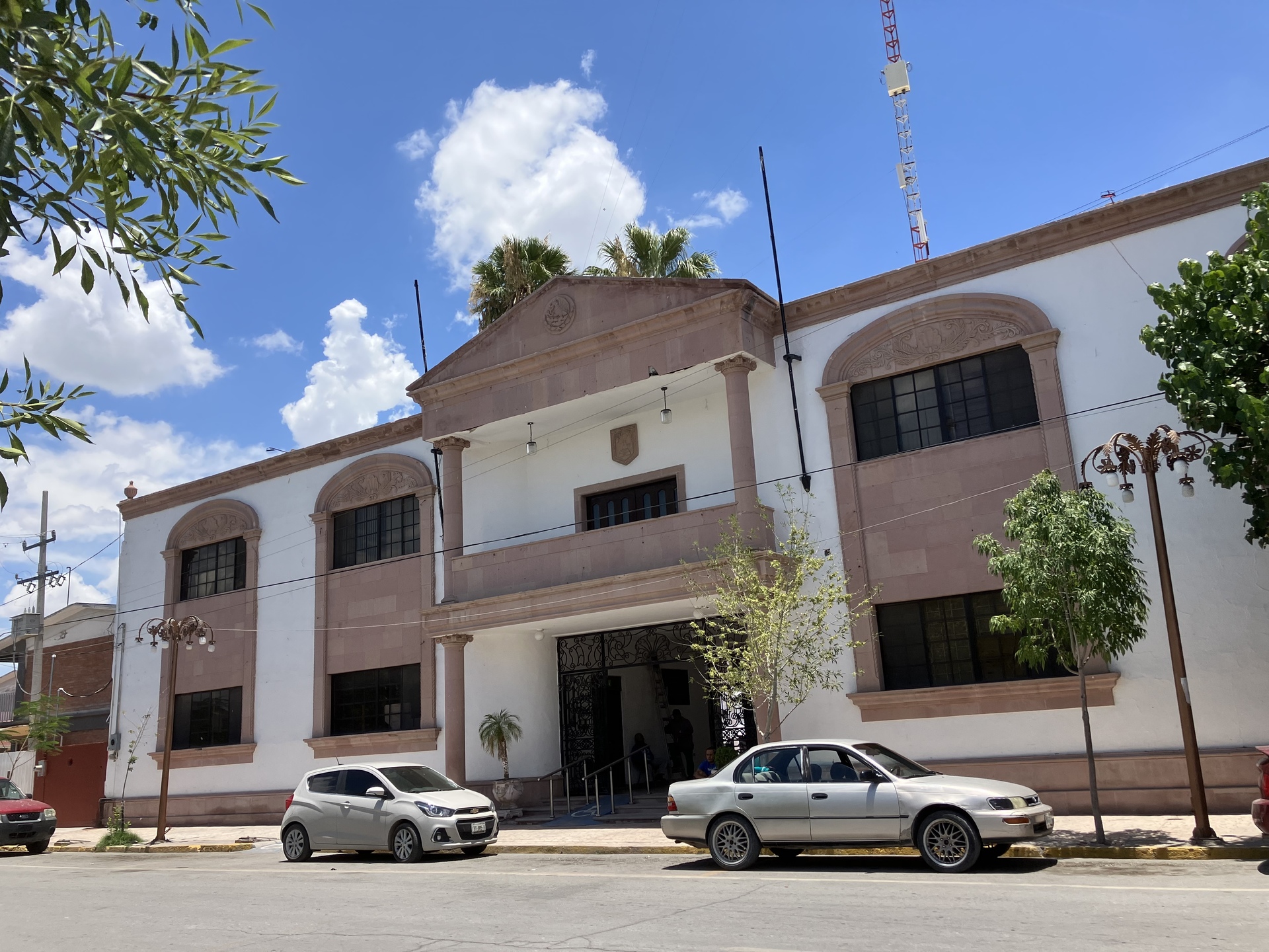 Autoridades de San Pedro organizan festejo por el Día del Maestro