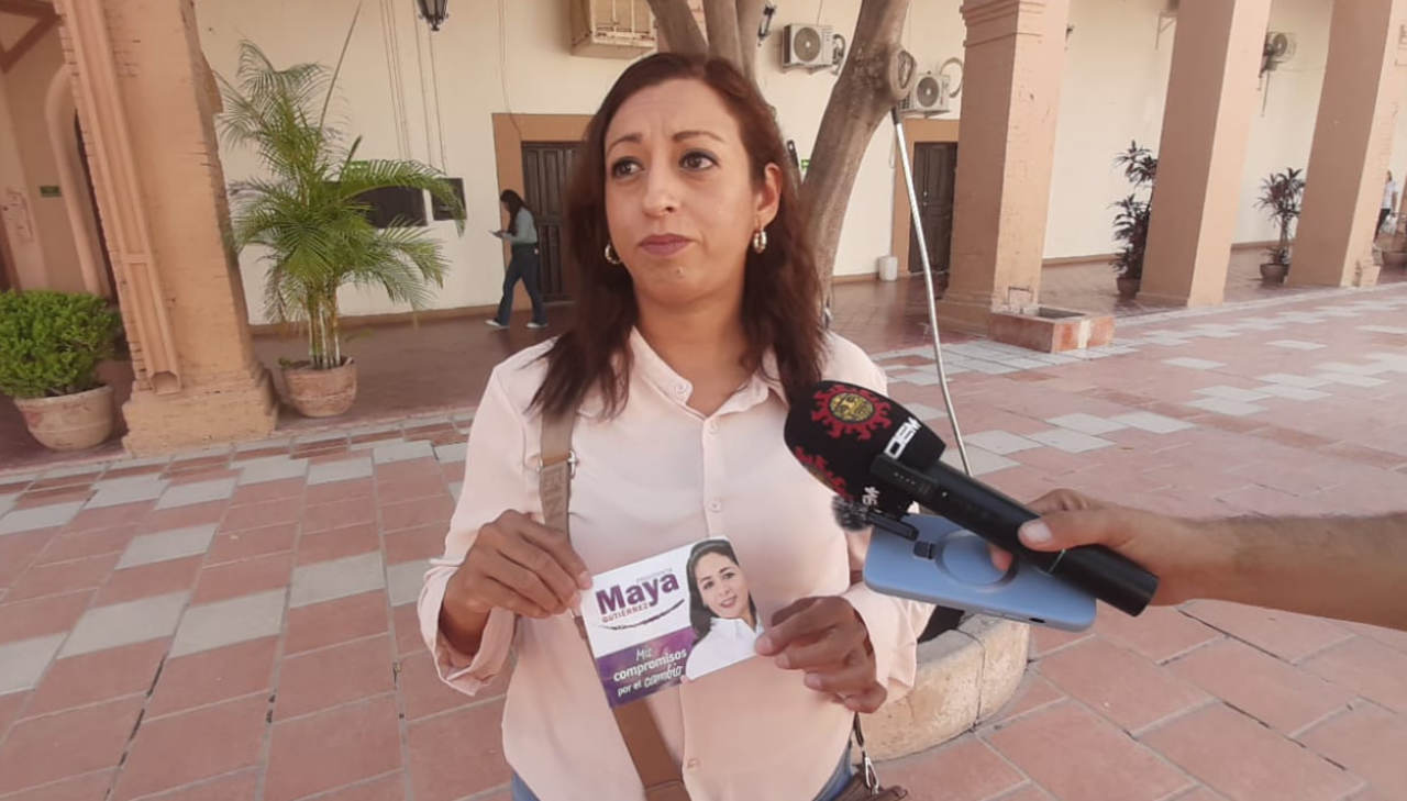 Salazar dijo que la candidata recicló propaganda del 2016. (EL SIGLO DE TORREÓN)