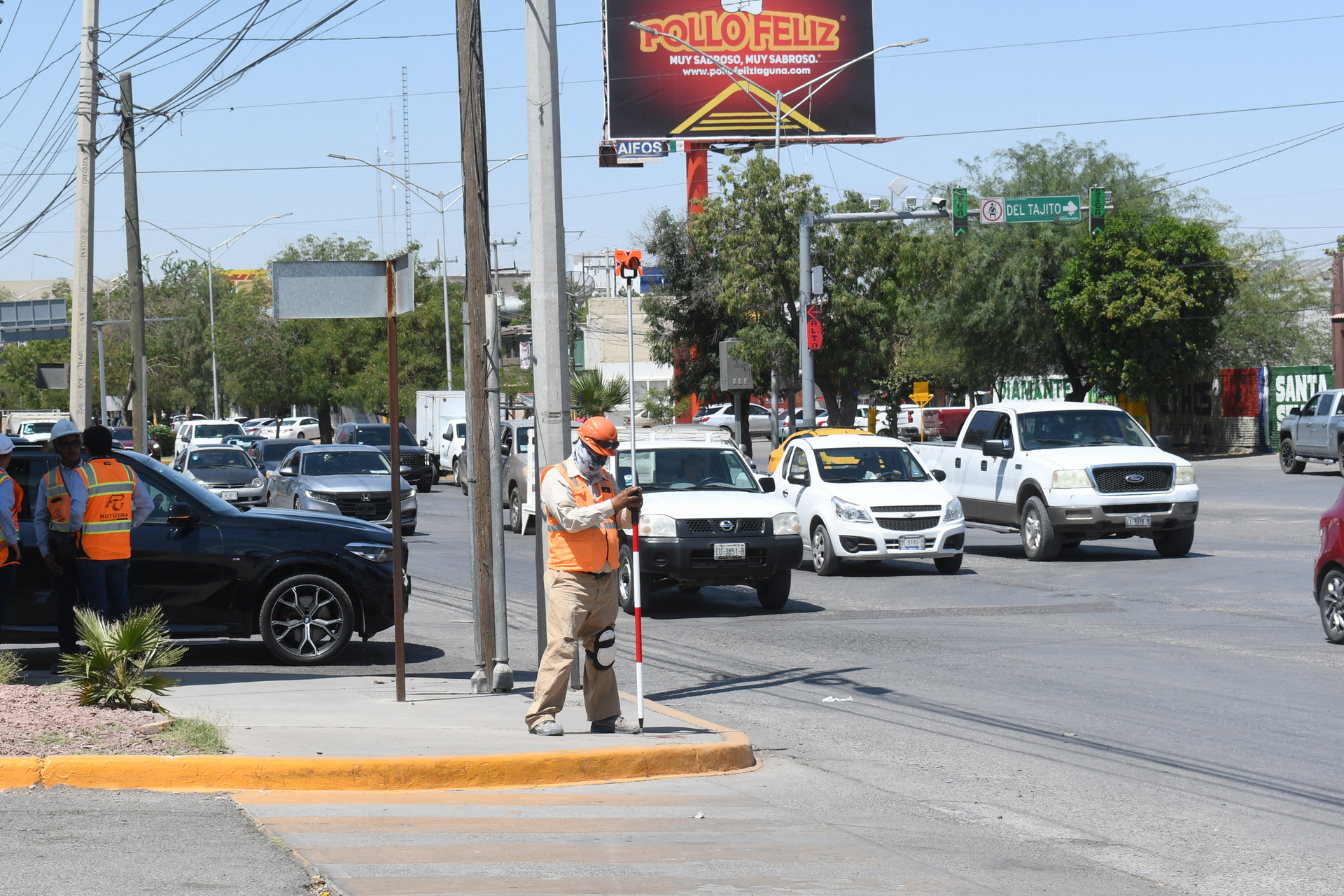 Durante los trabajos preliminares, el cierre de vialidades será momentáneo y localizado, buscando minimizar afectaciones al tráfico. (EL SIGLO DE TORREÓN)