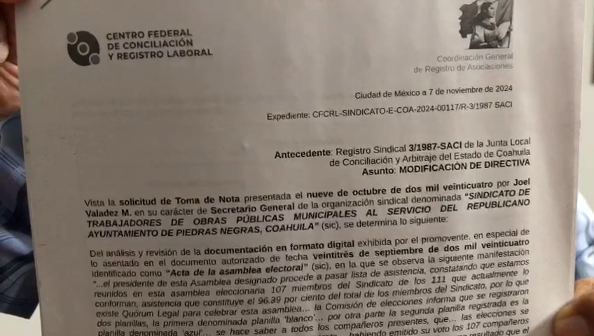 Presenta Sindicato Único de Trabajadores de Obras Públicas documento que acredita su legalidad