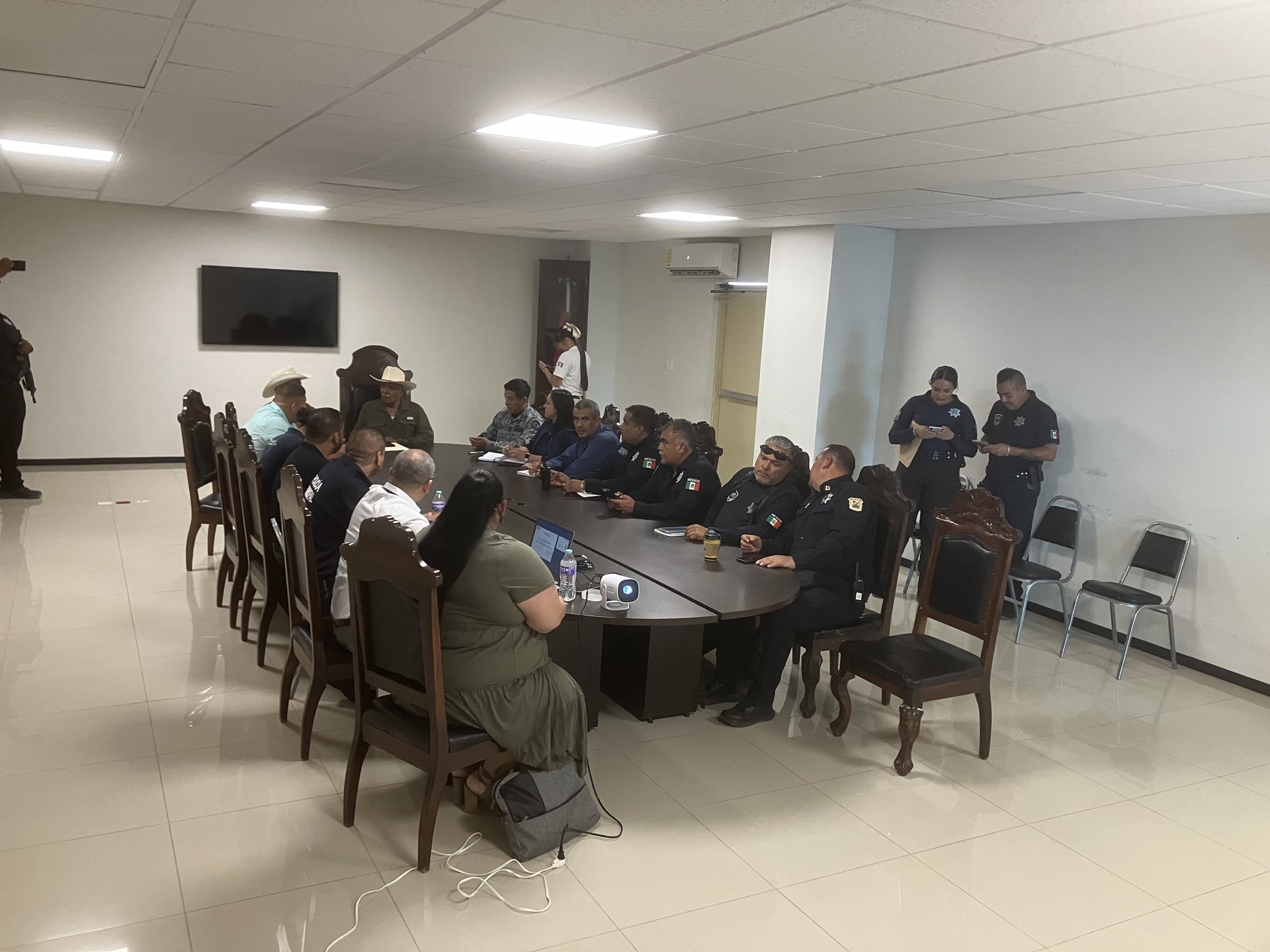 Participa representante del INE en reunión de seguridad con autoridades de Madero y San Pedro