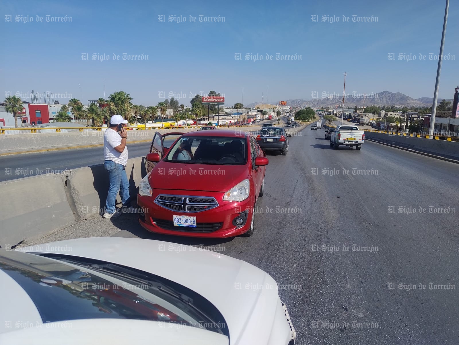 Se registra accidente vial sobre el puente Tlahualilo de Gómez Palacio