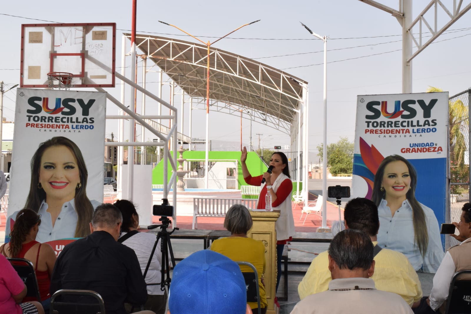 Mejoraré al máximo los servicios públicos en Lerdo: Susy Torrecillas