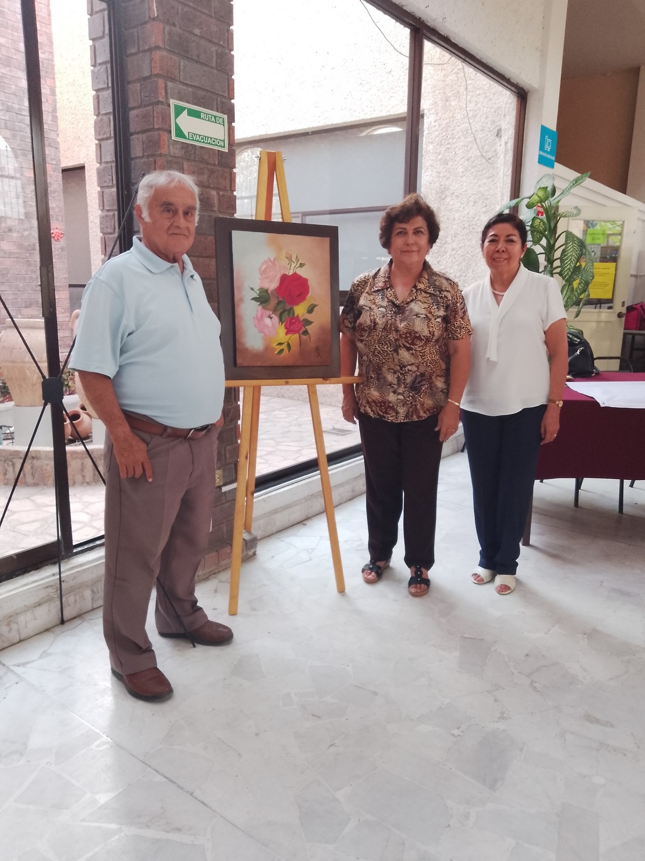 Jesús Serna Lafuente, Alicia Serna Lafuente y Mirna Soraya Salas.