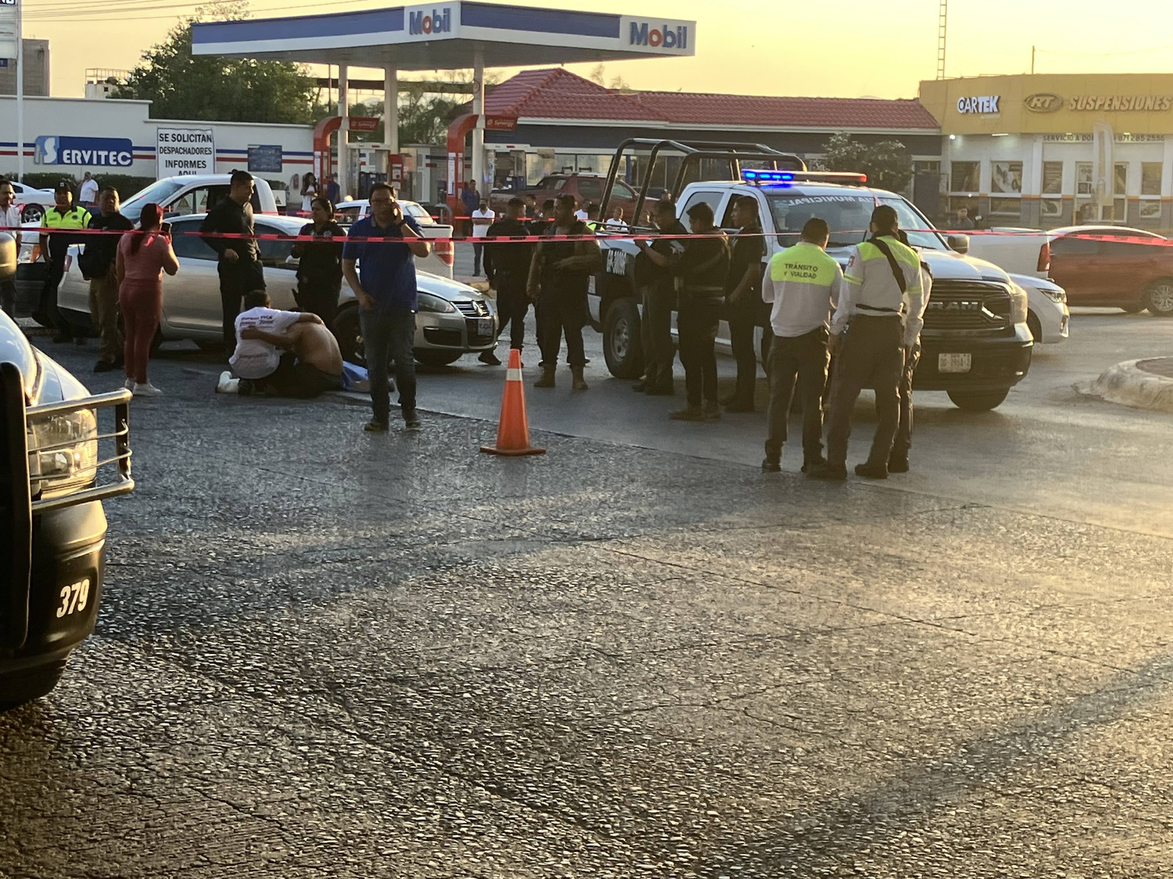 Joven de 19 años muere tras lanzarse de un puente vehicular en Gómez Palacio