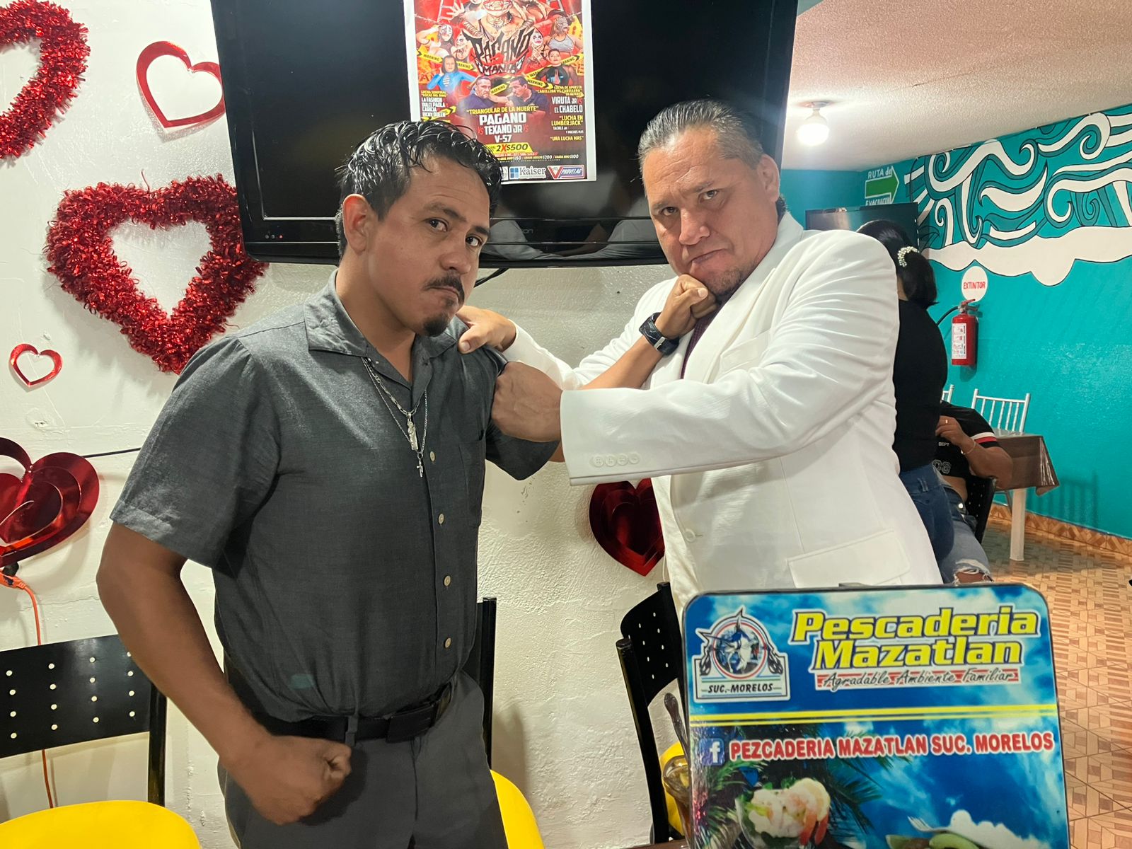 El jueves por la noche en la Arena Olímpico Laguna, caerá alguna cabellera de los réferis en la sensacional velada luchística programada. (META)