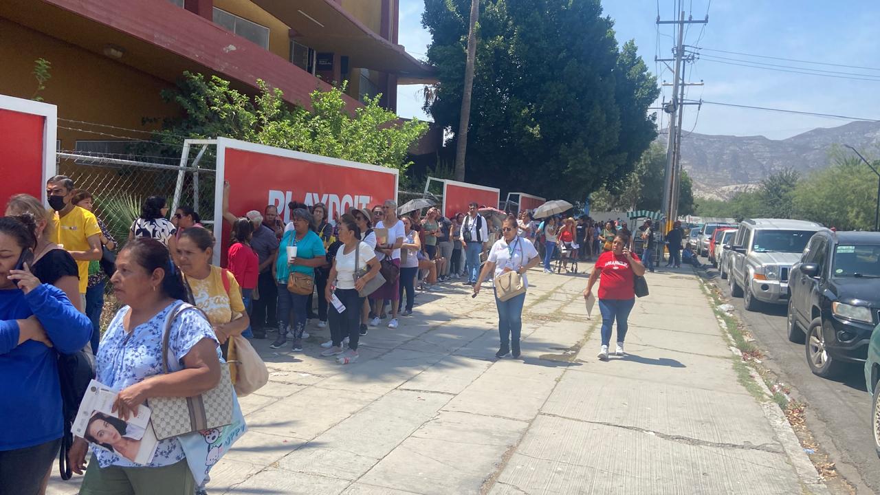 Arranca brigada del Registro Civil con gran afluencia e inconformidades