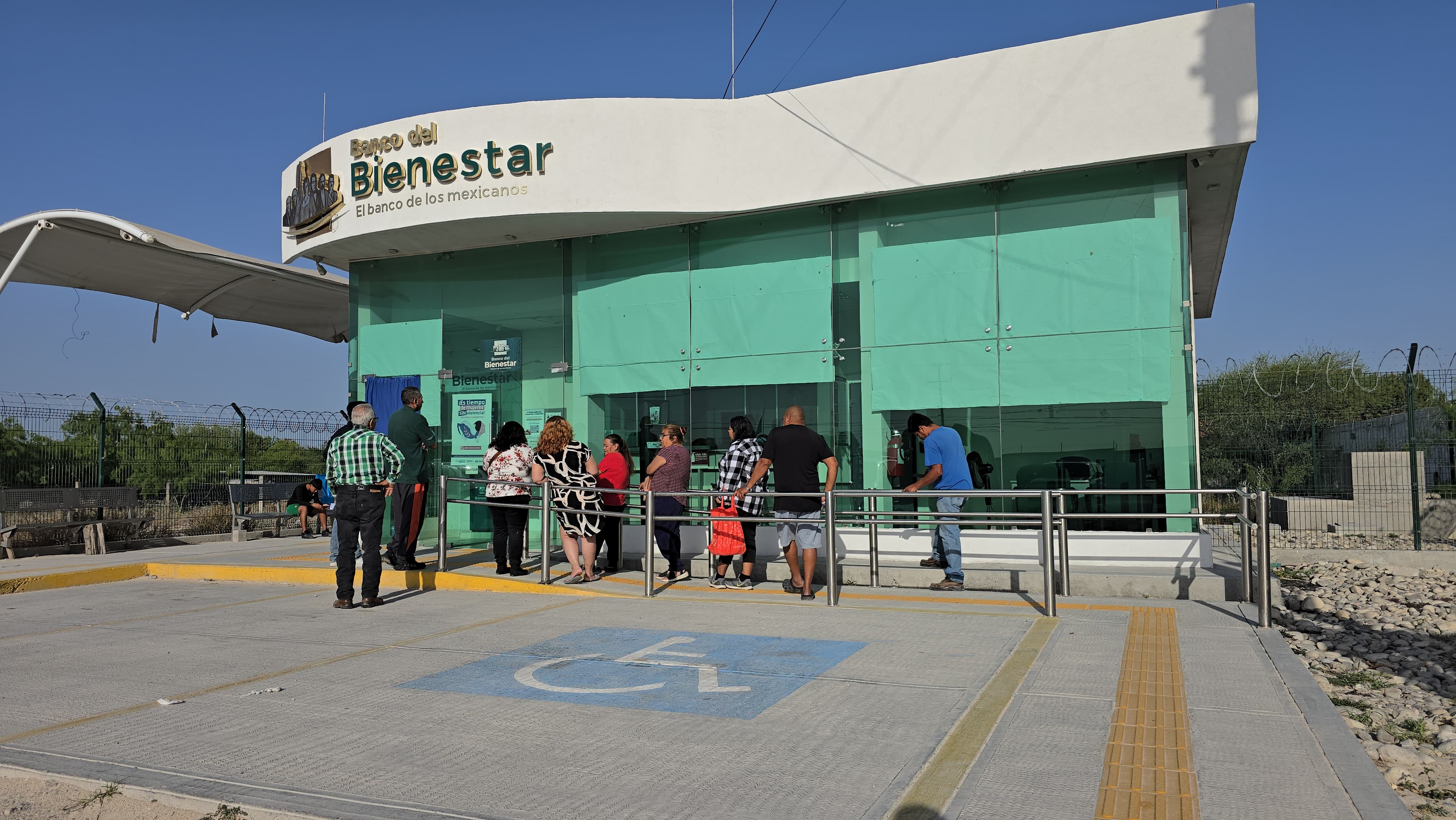 Suman dos días sin operar el Banco de Bienestar en Piedras Negras, por falla eléctrica