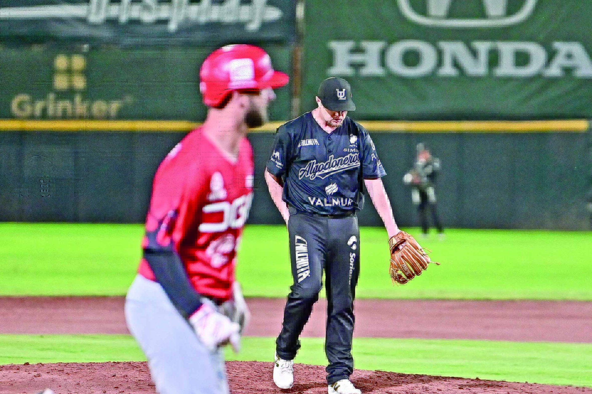 Travis Lakins se llevó su segunda derrota de la temporada anoche ante Durango. (Fotografías Enrique Terrazas)
