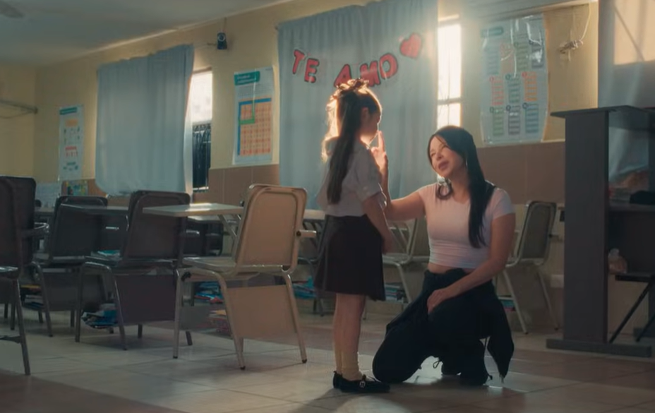 Denisse Guerrero, vocalista de Belanova, lanza su primer sencillo como solista