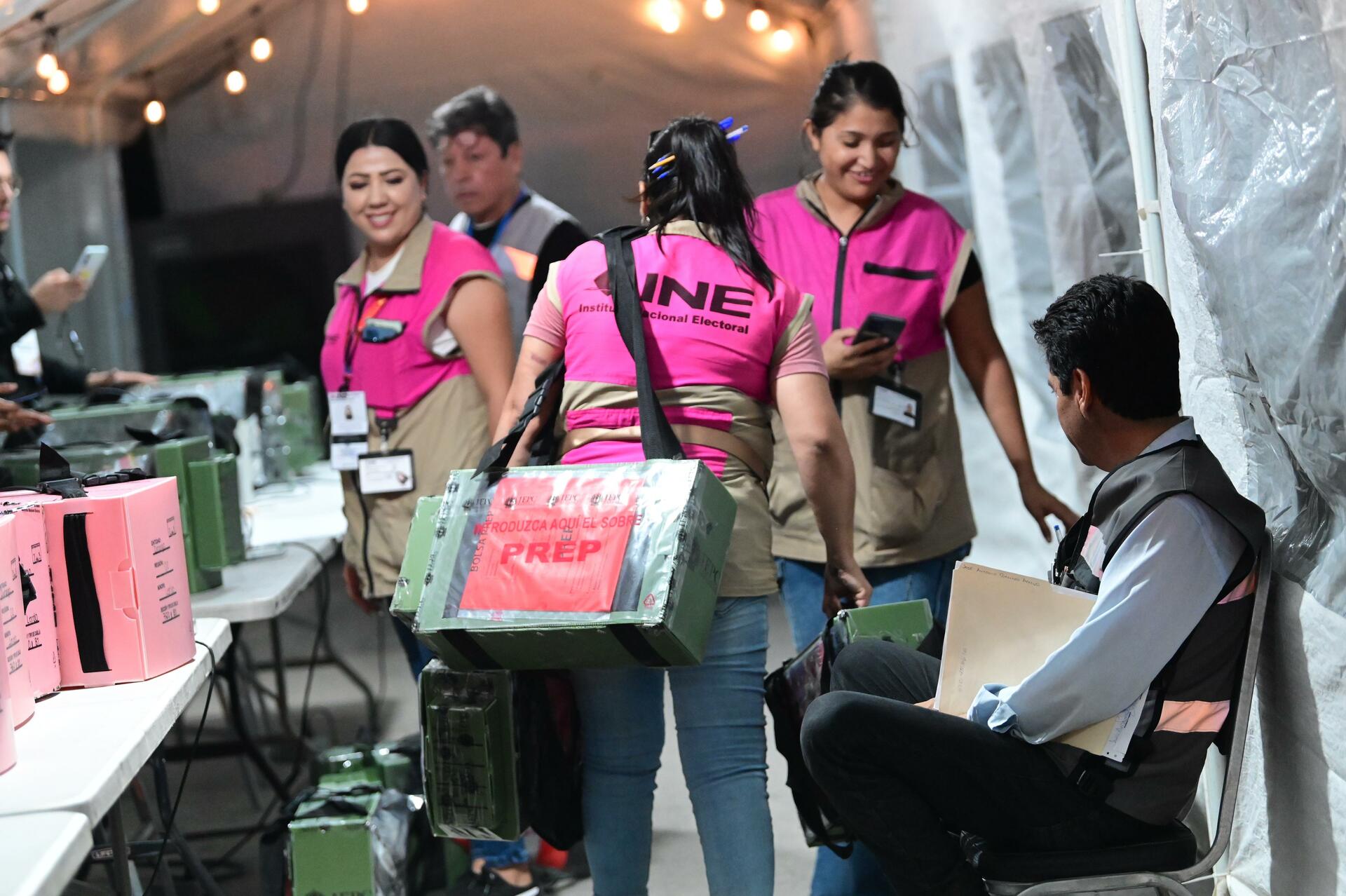 Arriban los primeros paquetes electorales al Consejo Municipal IEPC en Lerdo