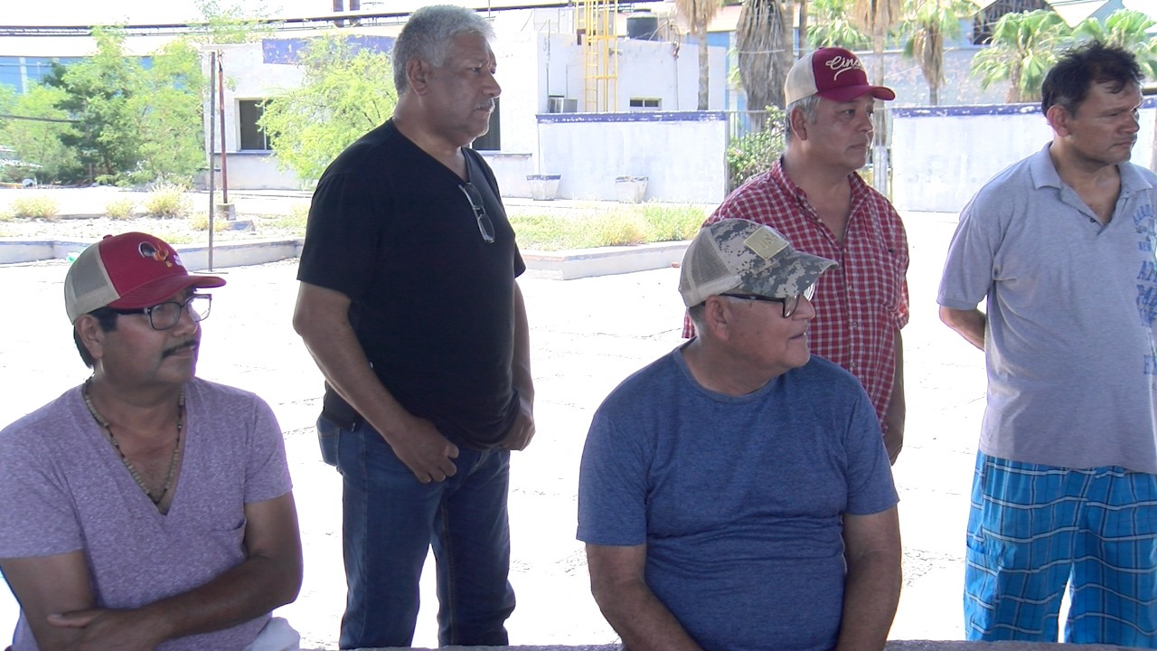 Obreros exigen dejar fuera a Leija en quiebra de AHMSA