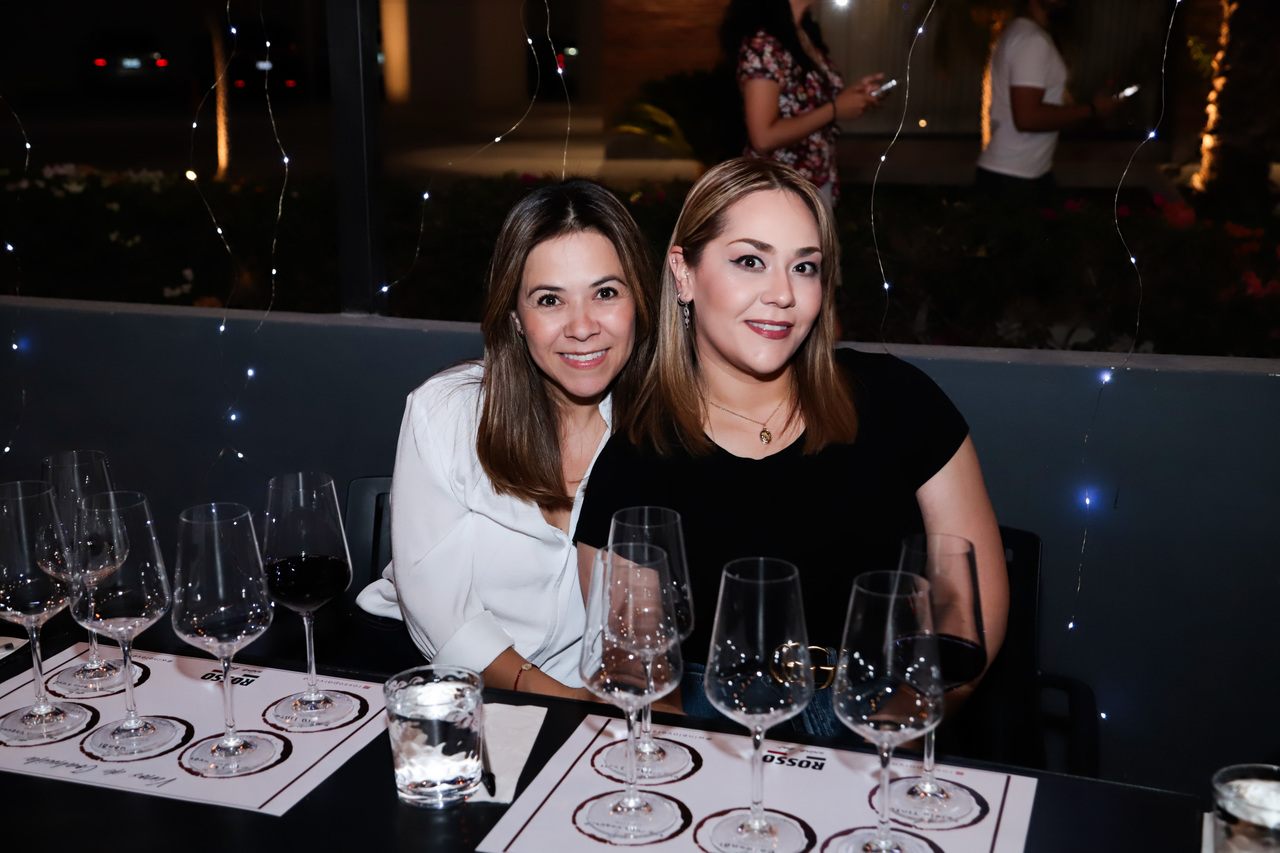 Diana Rodríguez e Isella Rodríguez.