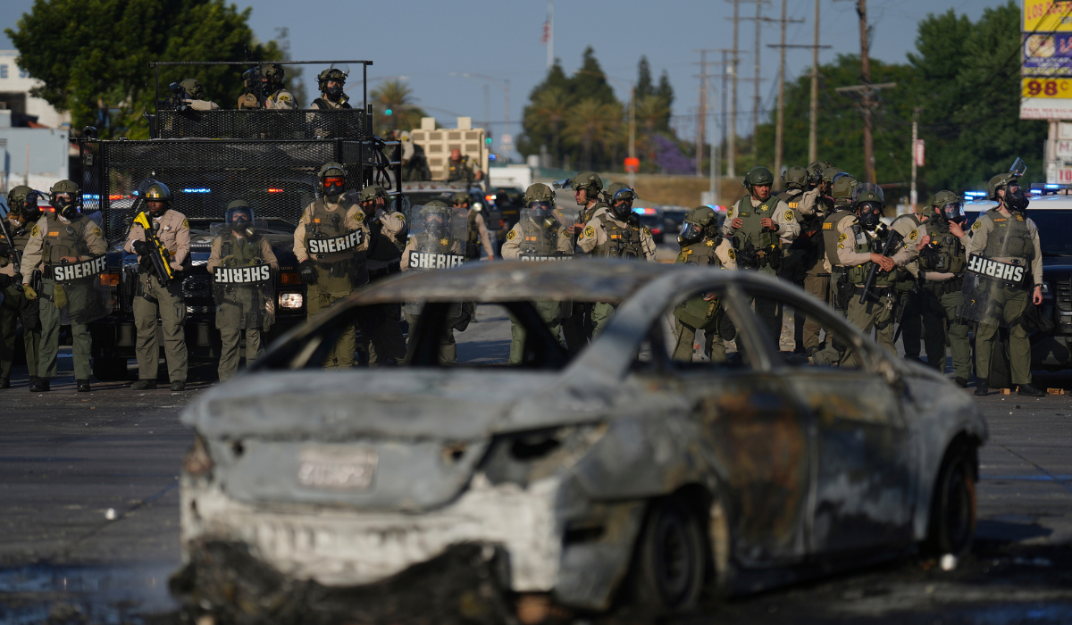 Trump ordena envío de Guardia Nacional para frenar protestas en LA