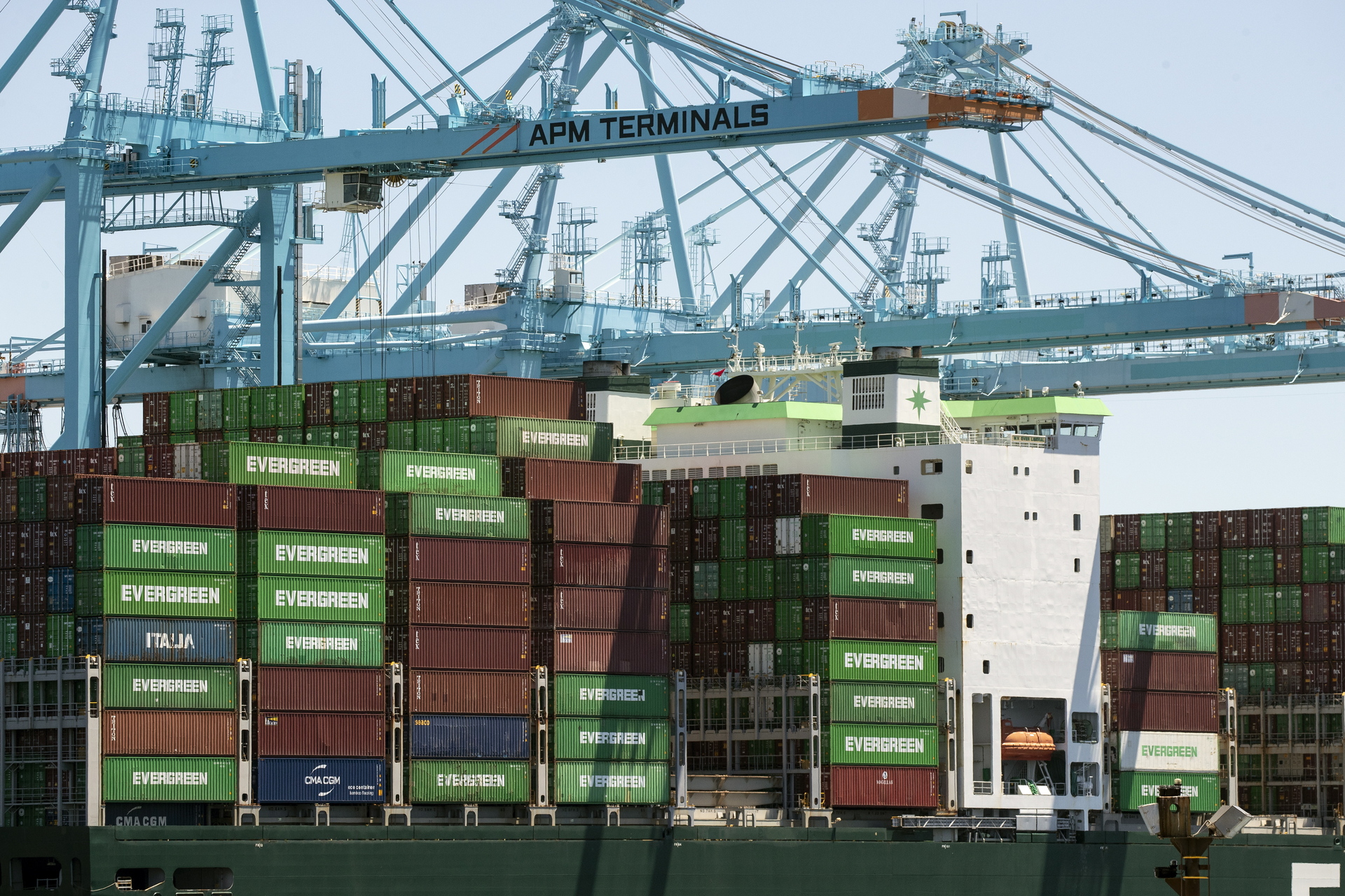 Coparmex condena aumento de aranceles y pide firmeza del gobierno mexicano