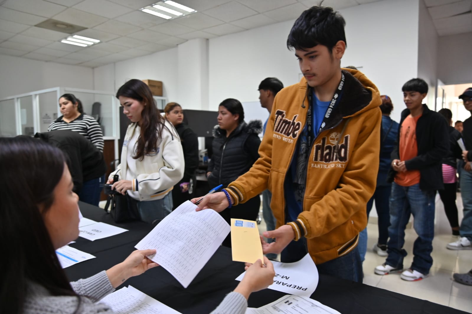 Inicia registro para programas municipales de apoyo a jóvenes y familias de Acuña